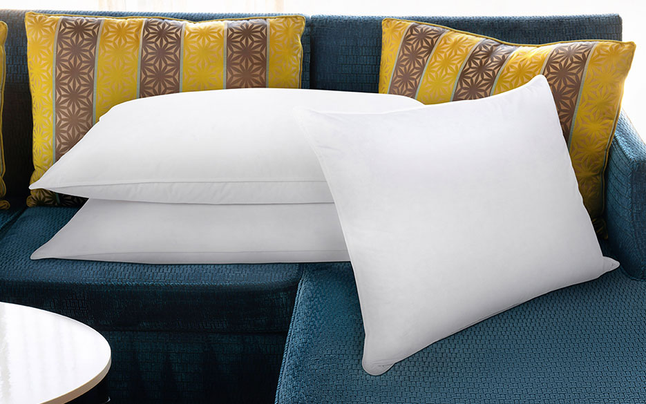 Bellagio Resort & Casino Luxurious Down Alternative Pillow